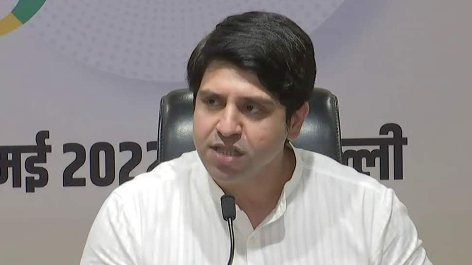 &#039;Yeh Hypocrisy Ki Dukaan Hai&#039;: BJP Leader Shehzad Poonawalla After Anil Antony Exits Congress