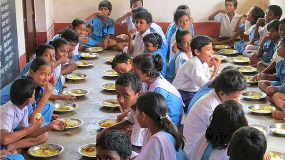 Andhra Pradesh: At Least 100 School Students Fall Sick due to Suspected Food Poisoning