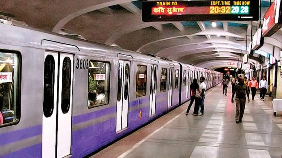 Kolkata Metro: Commissioner of Railway Safety Conducts Inspection of Orange Metro Line - Watch Video