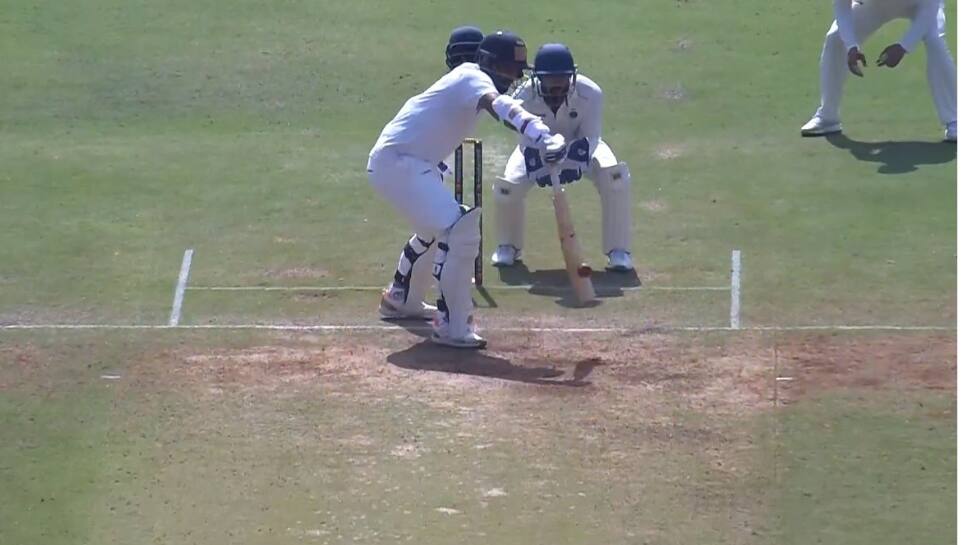 &#039;Bone&#039; Tough: Hanuma Vihari Switches to Left-Hand Batting After Wrist Fracture in Ranji Trophy - Watch