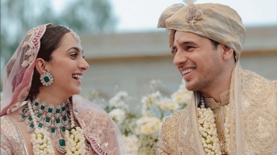 Sidharth Malhotra, Kiara Advani&#039;s Wedding Pics Out, Couple Makes it Official