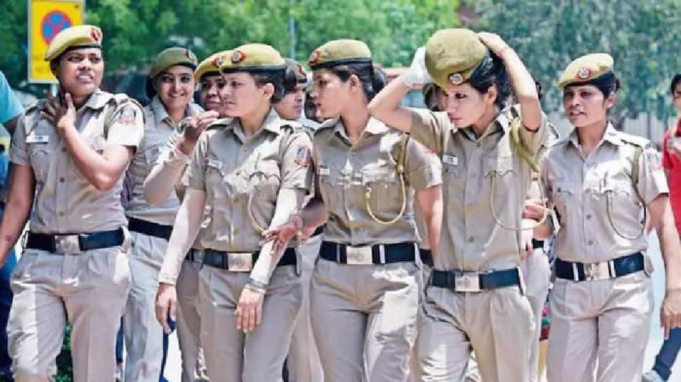 Women&#039;s Safety: Delhi Police to Recruit 3,000 Lady Cops to Improve Policing