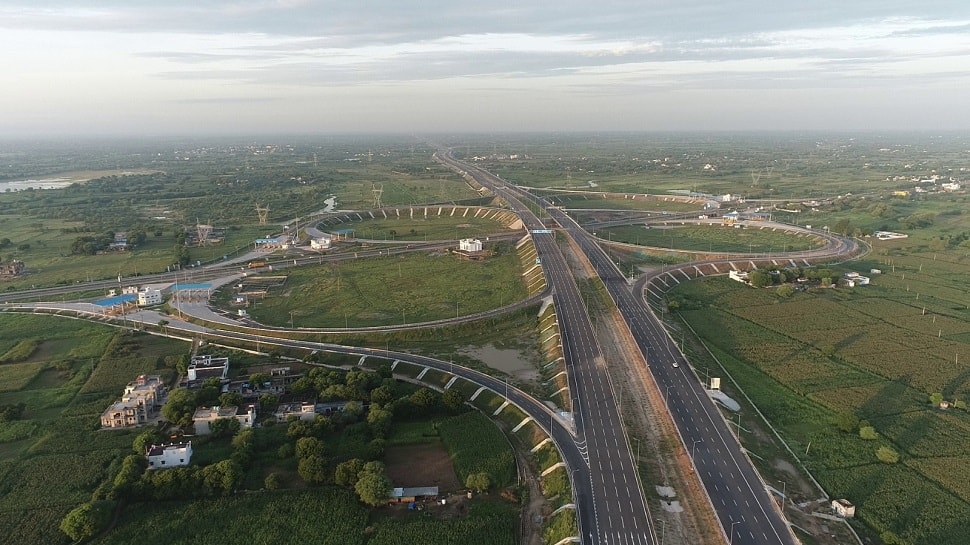 Delhi-Mumbai Expressway: Key Features of India&#039;s Most Advanced and Longest Expressway