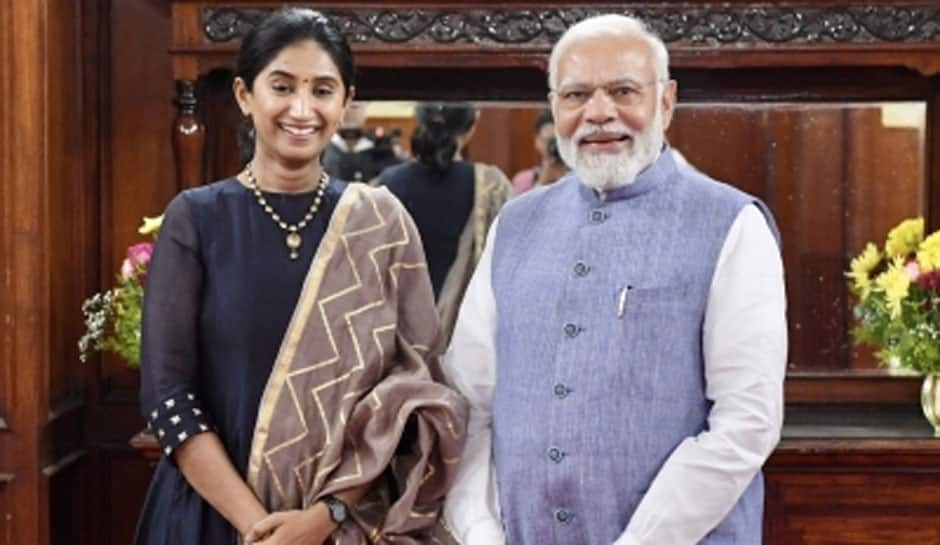 &#039;Aiyyo!&#039;, Says PM Modi After Meeting Insta Influencer Behind Viral Layoff Video