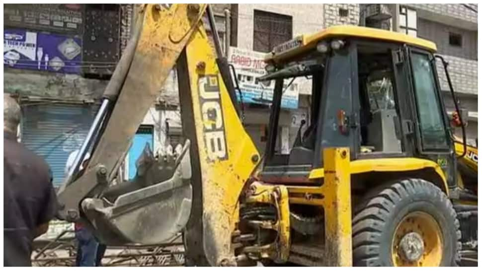 71 Demolition Drives Carried out in South Delhi This Year so far: MCD