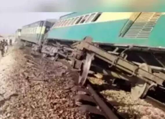 Train Blast In Pakistan, One Killed And Three Others Injured | Zee News