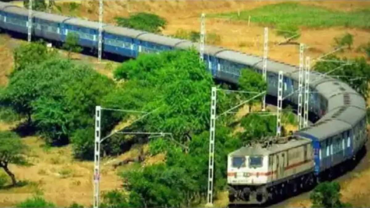 Indian Railways Cancels Over 440 Trains on February 17; Check Full List  Here | Railways News | Zee News