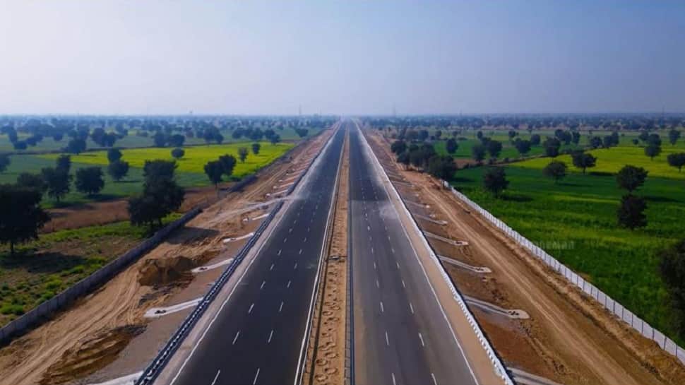 Nitin Gadkari Shares &#039;Stunning&#039; Photo of Amritsar-Jamnagar Expressway, Runs Parallel to Indo-Pak Border