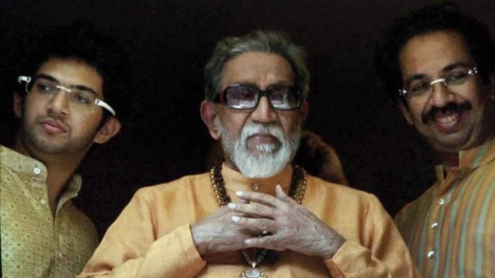 Uddhav Thackeray Calls Party Meeting After Losing &#039;Bow and Arrow&#039; Symbol, &#039;Shiv Sena&#039; Name to Shinde Faction