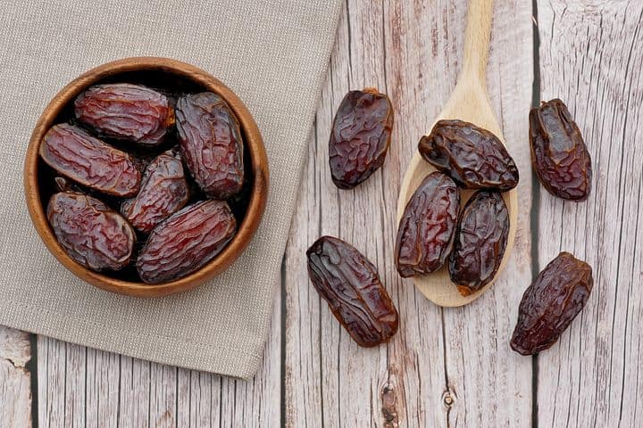 Health Benefits of Eating Dates: From Curing Hangover to Improving your Skin, 10 Reasons you must Include Khajoor in your Daily Diet