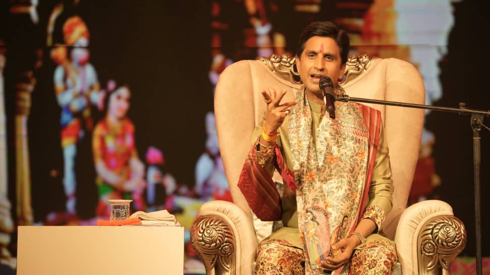 Poet Kumar Vishwas Apologises for Calling RSS &#039;Illiterate&#039;