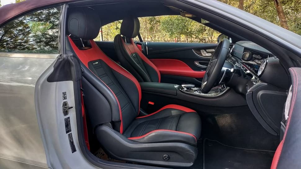 2023 Mercedes-AMG E53 4MATIC+ Cabriolet seats