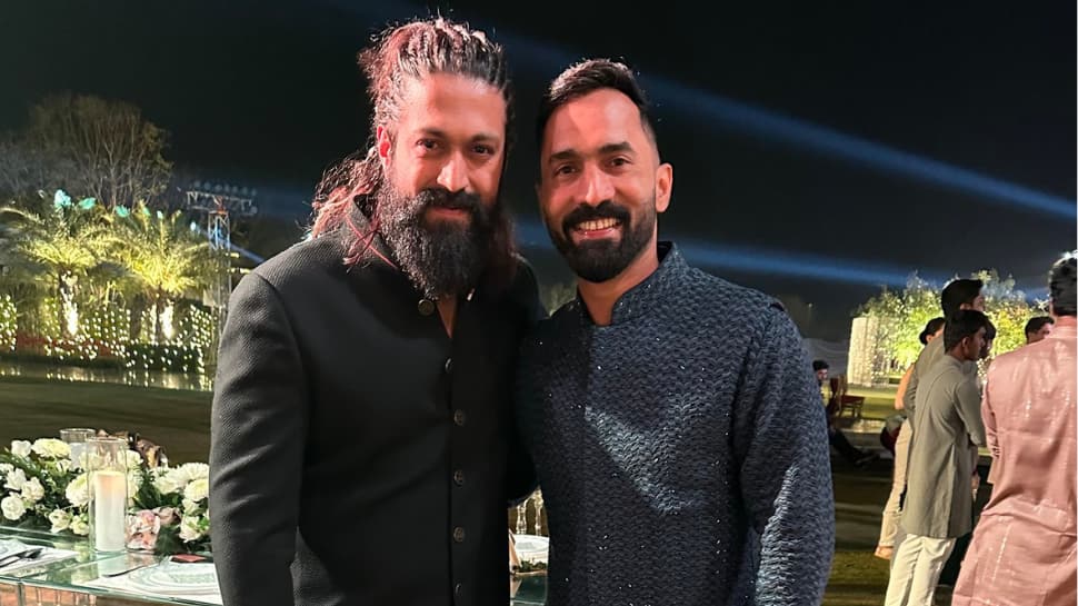 &#039;Salaam Rocky Bhai&#039;: Dinesh Karthik Meets KGF-Fame Actor Yash, Shares Pic On Social Media