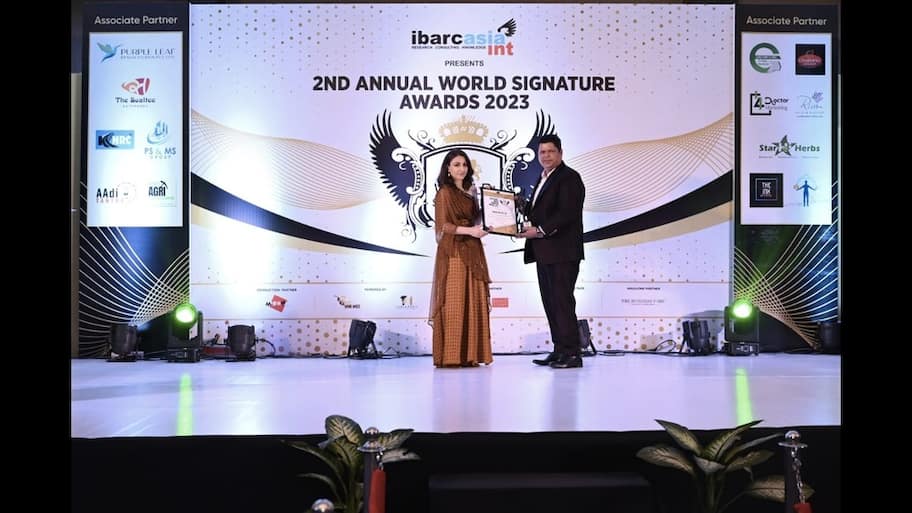 Gautam Ayurveda was Recognized as "Most trusted Ayurvedic sexologist of the Year" At The World Signature Award 2023
