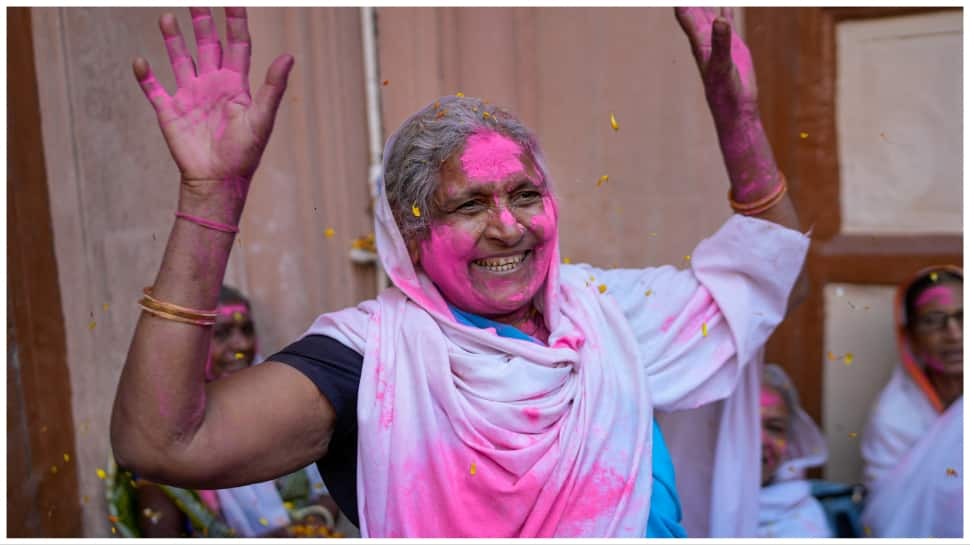 Vrindavan Widows Break Glass Ceiling, Celebrate Holi For 1st Time Ever At Gopinath temple In Vrindavan