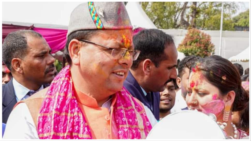 Holi 2023: Uttarakhand CM Pushkar Singh Dhami Dances To Pahari Song During Public Event At Residence