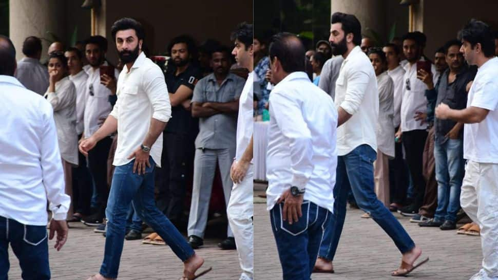 Ranbir Kapoor Pays Last Respects to Satish Kaushik