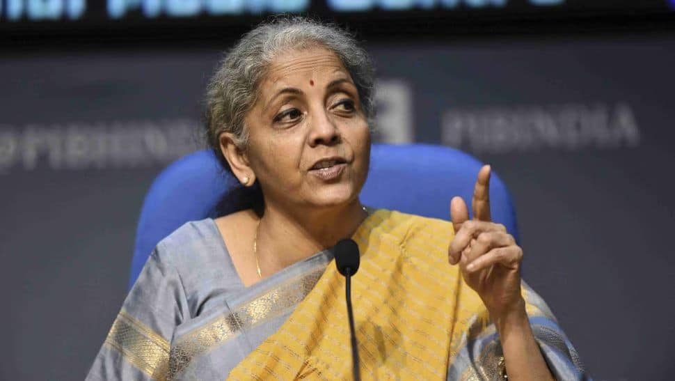 e-rupee-worth-over-rs-130-crore-in-circulation-sitharaman-economy