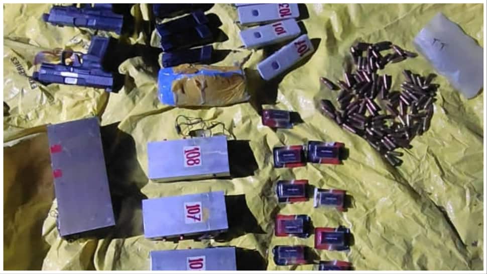 J&K: LeT Terror Busted In Anantnag Village, Arms, Ammunition Recovered - Vimarsana News