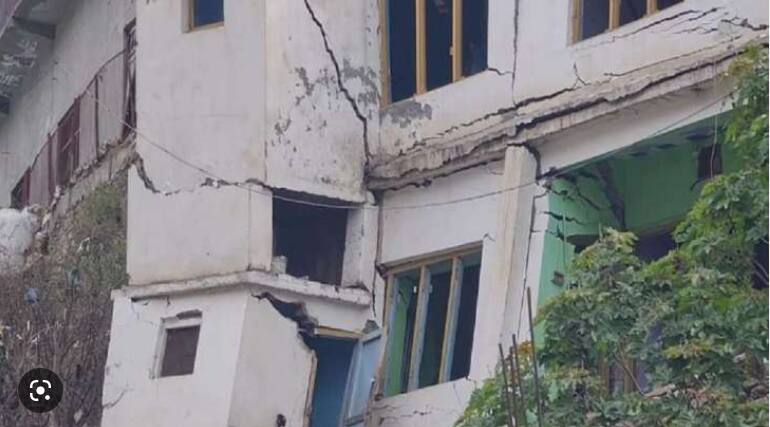 5 people died due to Sambhal Cold Storage Building Collapse | Zee News