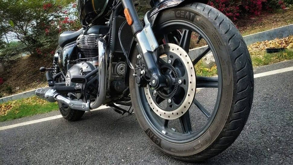 Royal Enfield Super Meteor 650 Brakes