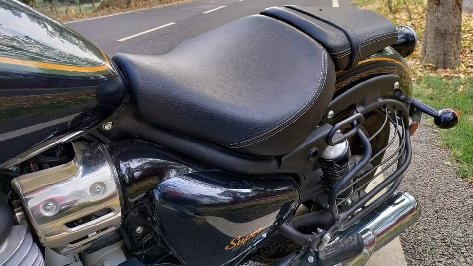 Royal Enfield Super Meteor 650 Seat