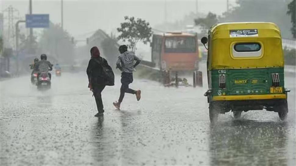 Delhi-NCR: Heavy Rain, Thunderstorm Lash City, Delhiites Welcome Weather Change