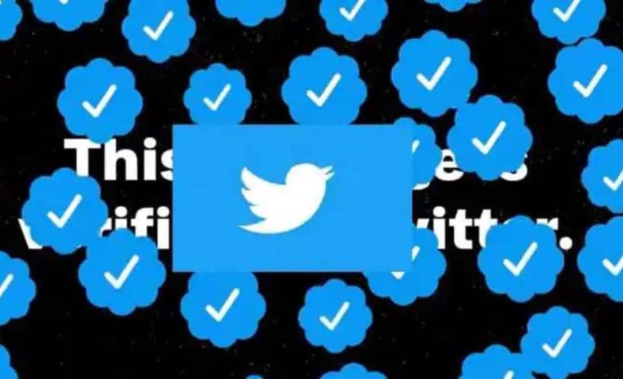Read more about the article Twitter Blue Users Could Soon Hide Blue Ticks From Profiles To Save From Trolling, Mockery
