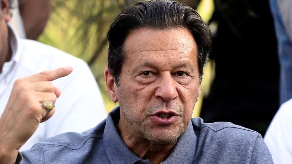 Imran Khan, du conteneur à l’épreuve des balles, s’adresse à un rassemblement massif à Minar-i-Pakistan |  Nouvelles du monde