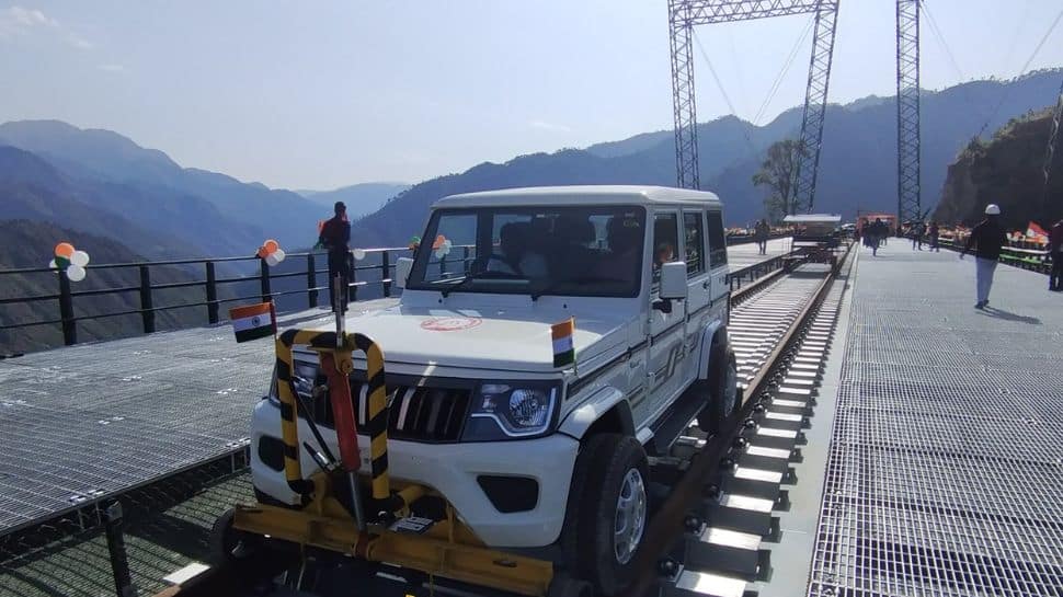 Watch: Indian Railways Deploys Mahindra Bolero SUV For Inspection Of World&#039;s Highest Rail Bridge