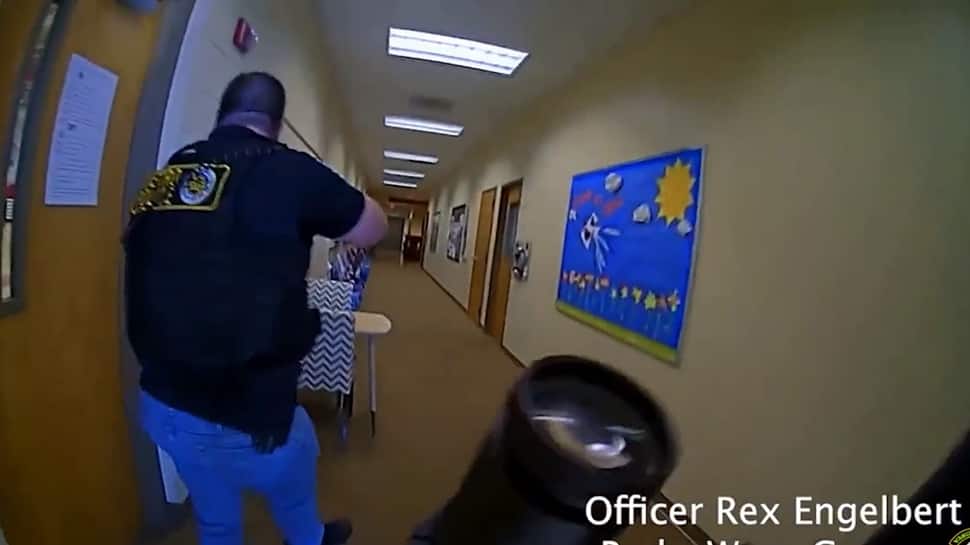 Fusillade à l’école de Nashville : la police diffuse des images effrayantes de la caméra corporelle du tireur en cours de neutralisation ;  Regarder |  Nouvelles du monde