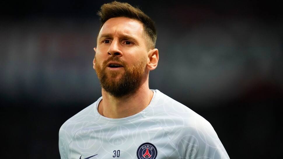 Lionel Messi Booed Again In Paris After Leaders PSG Lose To Lyon, WATCH