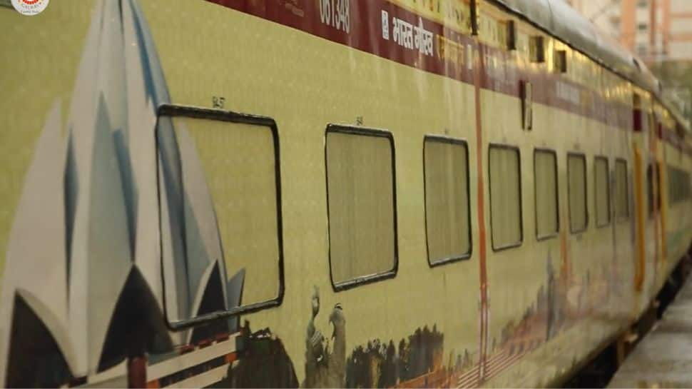 Indian Railways: IRCTC Flags Off Guru Kripa Yatra Tourist Train From Lucknow