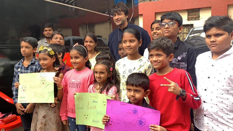 Shalin Bhanot Hosts NGO Kids On The Sets Of His Show &#039;Bekaaboo&#039;