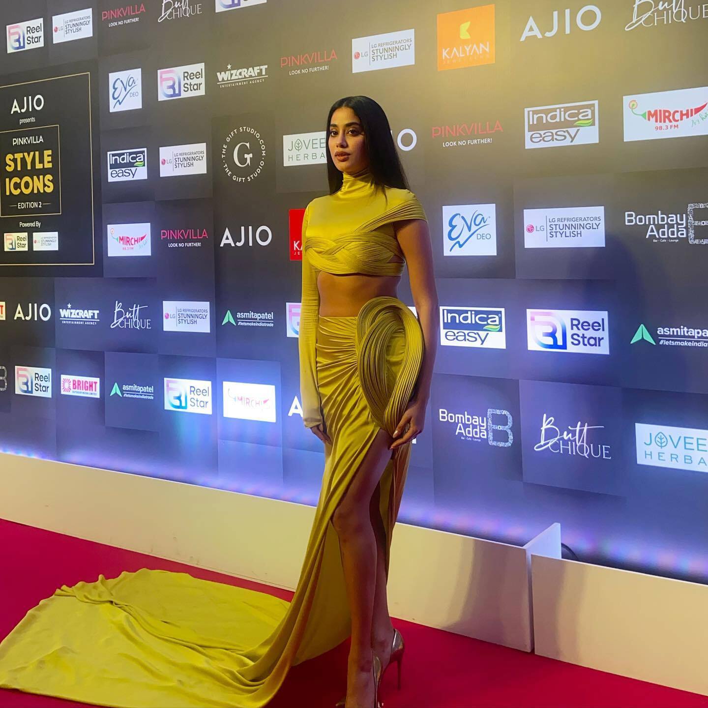 From Ananya Panday To Nora Fatehi, This Is How Bollywood Celebs Aced Red-Carpet  Looks At The Pinkvilla Style Icon Awards