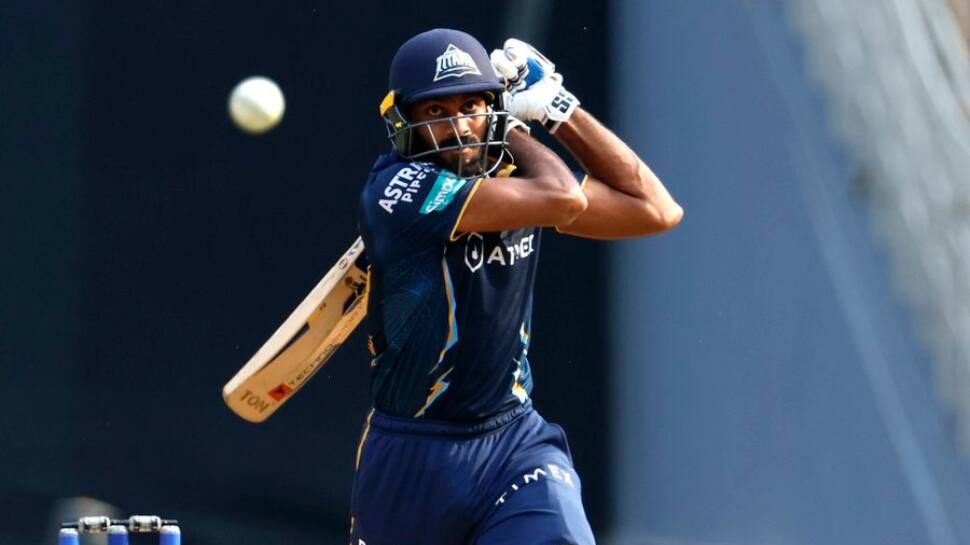 &#039;Take A Bow,&#039; Fans Can&#039;t Keep Calm As Vijay Shankar Smashes Fastest Fifty For GT vs KKR