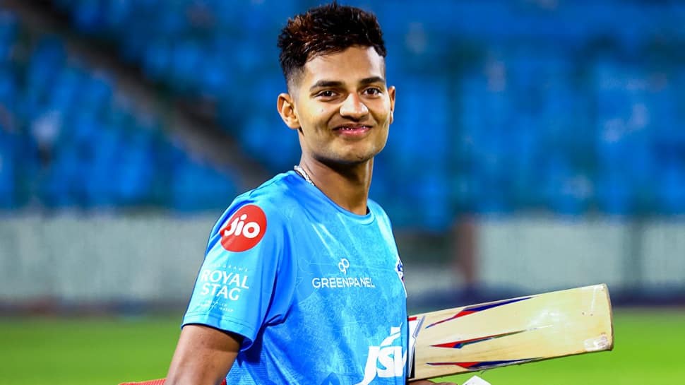 &#039;The Real Prince Is Here,&#039; Fans Can&#039;t Keep Calm As U-19 WC Winning Captain Yash Dhull Makes IPL Debut