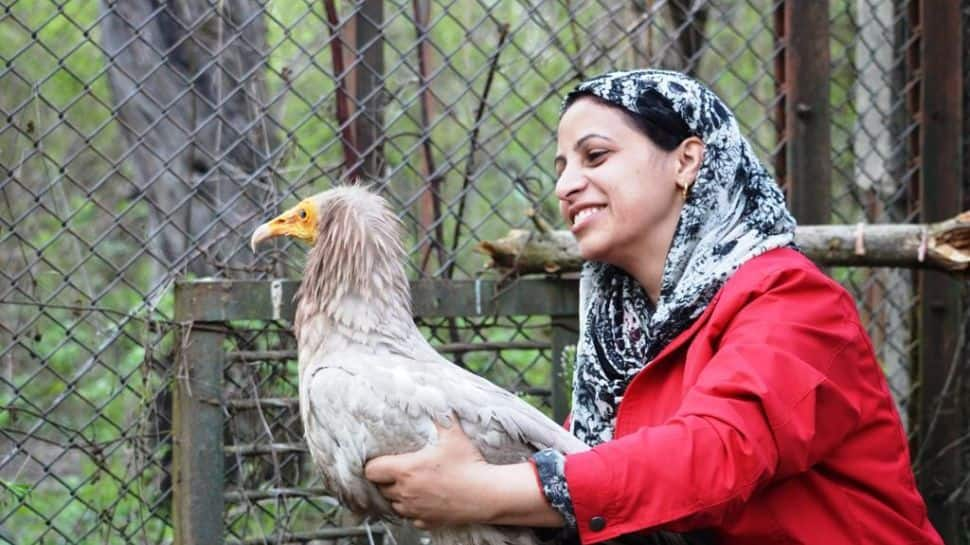 Meet Aaliya Mir, Jammu And Kashmir&#039;s Sole Female Wildlife Rescuer