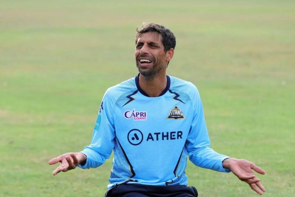 Former India fast bowler and current Gujarat Titans coach Ashish Nehra completed his 100 wickets in 83 IPL matches. Nehra reached this landmark in IPL 2017. (Source: Twitter)