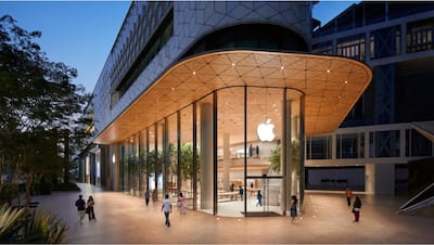 Apple BKC Store First Glimpse