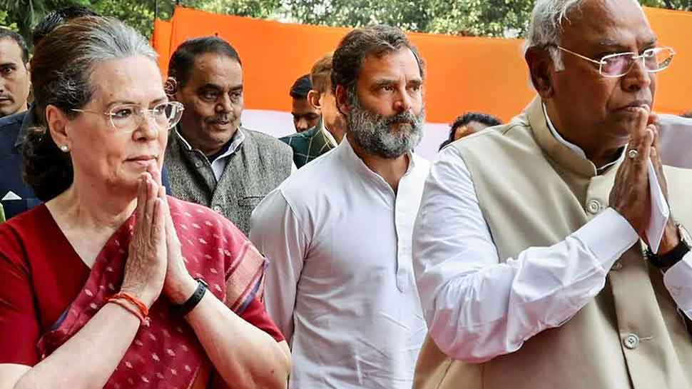 Karnataka Assembly Elections: Sonia Gandhi, Rahul, Mallikarjun Kharge, Jagadish Shettar Among Congress’ Star Campaigners, Sachin Pilot’s Name Missing