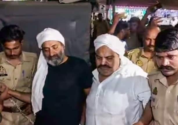 Zee News reaches Atiq's office amid police raid | Zee News