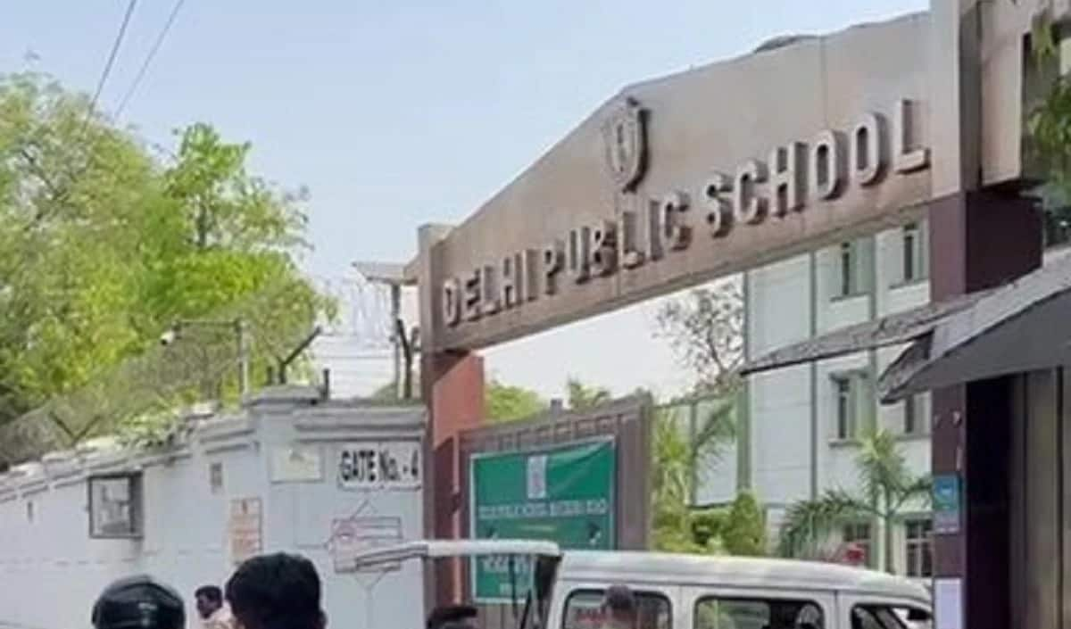 Bomb threat at Delhi Public School near Mathura Road Zee News