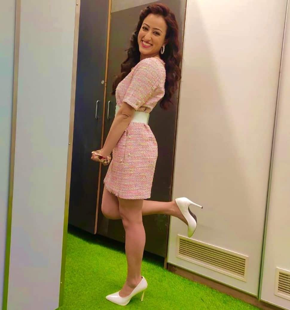 Supriya Singh worked as an assistant manager for the VIP box management for the MI franchise for 3 years. She has been associated with several corporate events demanding good communication skills. She is working as a presenter with Jio Cinema for IPL 2023. (Source: Instagram)