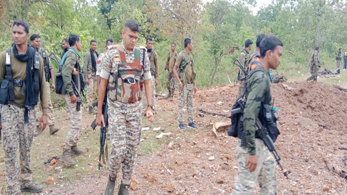 Dantewada Naxal Attack Bhupesh Baghel Pays Tribute To The Martyrs