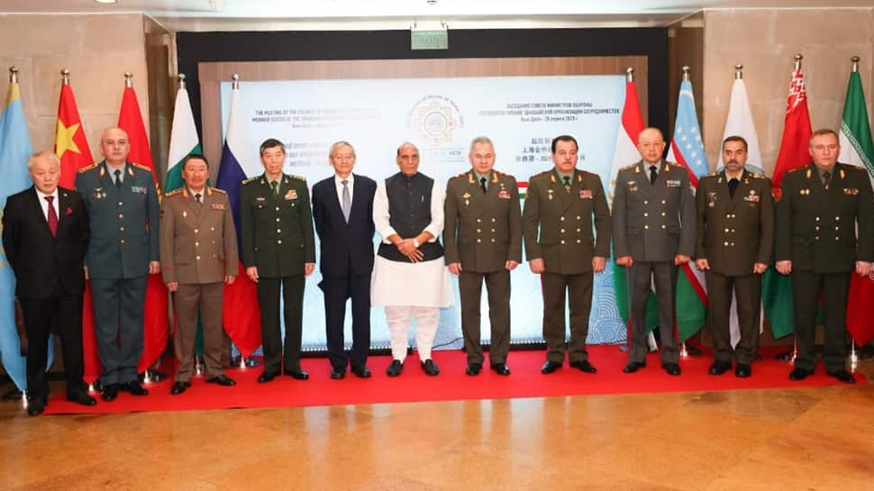 With China, Pakistan In Attendance, Rajnath Singh&#039;s SCO Message On Terrorism, Peace