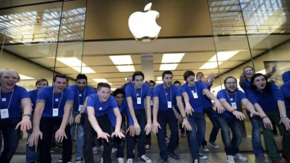 Total Employees In Apple Store India