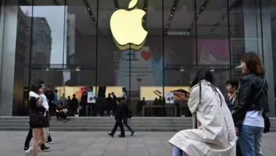 Apple Store India Employees' Belongings