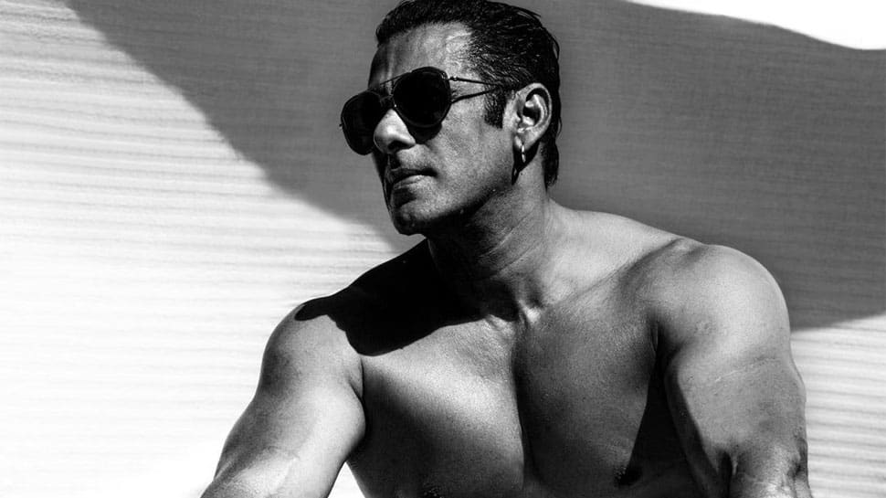 Salman Khan Brings Back Sexy In His New Shirtless Pool Pic | People