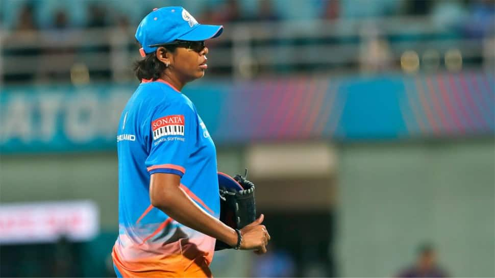 Jhulan Goswami Slams 5-Star Hotel In Mumbai For Food Quality